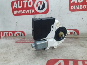MOTORAS MACARA STANGA FATA VOLKSWAGEN JETTA IV OEM: 3C0959701C/918432-101.