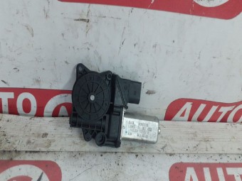 MOTORAS MACARA STANGA SPATE BMW E90 OEM: 71002603.