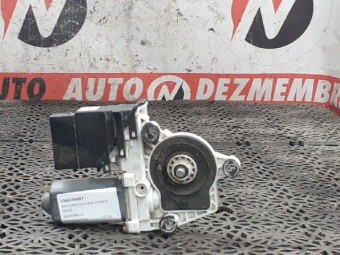 MOTORAS MACARA STANGA SPATE VOLKSWAGEN BORA OEM: 1J4959811C.