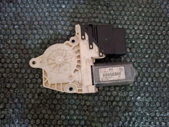 MOTORAS MACARA STANGA SPATE VOLKSWAGEN GOLF V OEM: 1K0959703C.