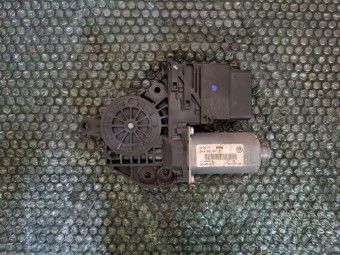 MOTORAS MACARA STANGA SPATE VOLKSWAGEN GOLF V OEM: 1K4839401E.