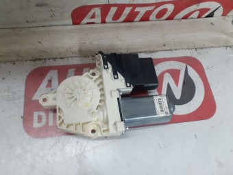 MOTORAS MACARA STANGA SPATE VOLKSWAGEN PASSAT B6 OEM: 1K0959703P/973624-106.