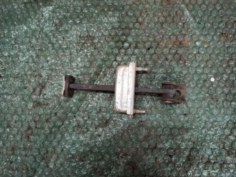 OPRITOR USA FORD KUGA OEM: 3M51-R23500AJ.