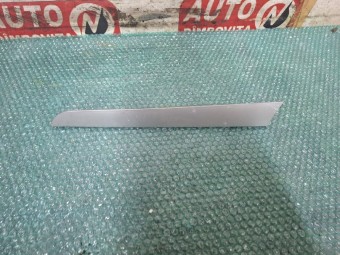 ORNAMENT AUDI A4 B8 OEM: 8K0867420.