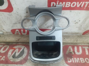 ORNAMENT BORD FORD FIESTA VI OEM: 8A61-18D422-AGW.
