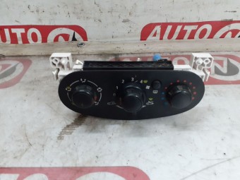 PANOU COMANDA AC DACIA LOGAN II OEM: 275104697R.