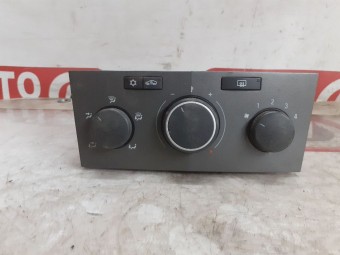 PANOU COMANDA AC OPEL ASTRA H OEM: 13201300.