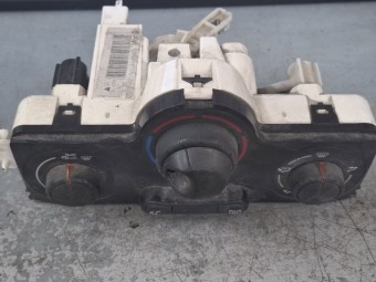 PANOU COMANDA AC RENAULT MEGANE II OEM: 69420003.