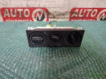 PANOU COMANDA AC VOLKSWAGEN GOLF IV OEM: 1J0820045K.