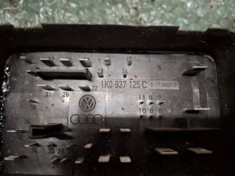 PANOU (TABLOU) SIGURANTE AUDI A3 8P OEM: 1K0937125C.