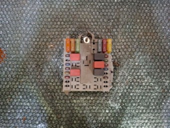 PANOU (TABLOU) SIGURANTE FIAT PUNTO OEM: 46766771.