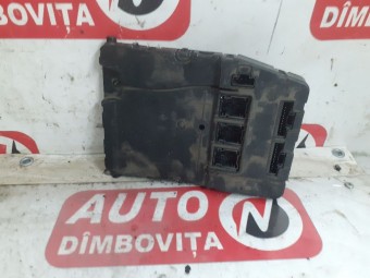 PANOU (TABLOU) SIGURANTE RENAULT MEGANE II OEM: 8200412548.