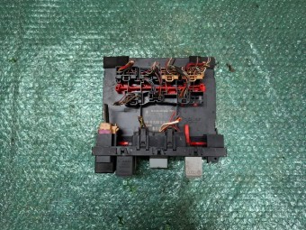 PANOU (TABLOU) SIGURANTE VOLKSWAGEN GOLF V OEM: 1K0937049K.