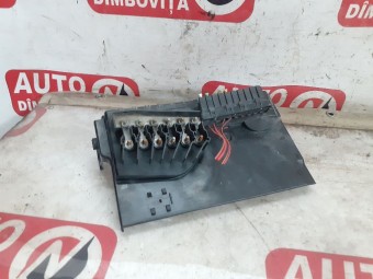 PANOU (TABLOU) SIGURANTE VOLKSWAGEN POLO 9N OEM: 6Q0937550.