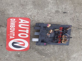 PANOU (TABLOU) SIGURANTE VOLKSWAGEN TOURAN OEM: 3C0937049D.