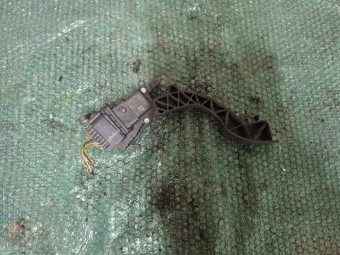 PEDALA ACCELERATIE FORD FOCUS II OEM: 4M51-9F836-AJ.