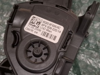 PEDALA ACCELERATIE FORD MONDEO IV OEM: 6G92-9F836-RC.