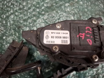 PEDALA ACCELERATIE RENAULT CLIO II OEM: 8200089851.