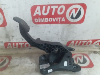 PEDALA AMBREIAJ DACIA DUSTER II OEM: 465032674R.