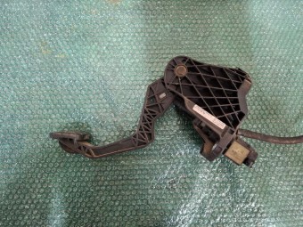 PEDALA AMBREIAJ VOLKSWAGEN CADDY III OEM: 1T1721059BH.