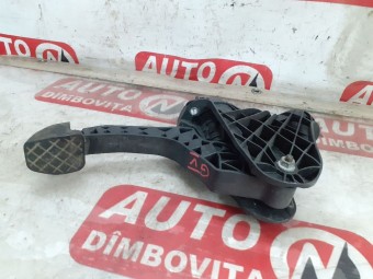 PEDALA AMBREIAJ VOLKSWAGEN GOLF V OEM: 1K1721059DM.