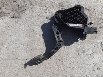 PEDALA AMBREIAJ VOLKSWAGEN PASSAT B6 OEM: 3C1721059N.