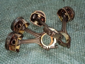 PISTON CU BIELA VOLKSWAGEN GOLF V 
