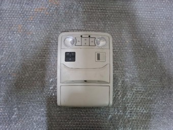 PLAFONIERA VOLKSWAGEN JETTA IV OEM: 5C6867489.