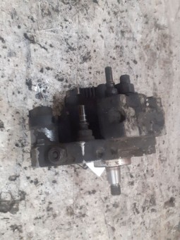 POMPA INALTA PRESIUNE OPEL VIVARO 