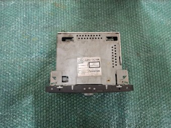 RADIO CD FORD FOCUS II OEM: 6S61-18C815-AF.
