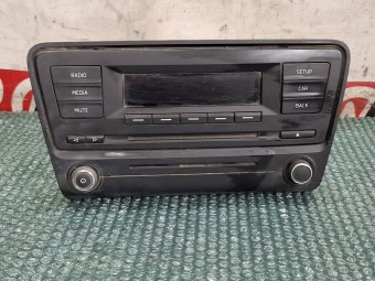 RADIO CD SKODA OCTAVIA III OEM: 5E0035887.