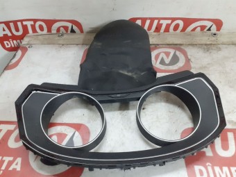RAMA CEASURI BORD VOLKSWAGEN PASSAT B8 OEM: 3G1858366A.
