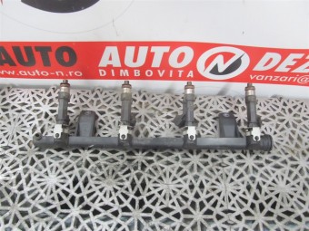 RAMPA INJECTOARE DACIA LODGY OEM: 8200494284.