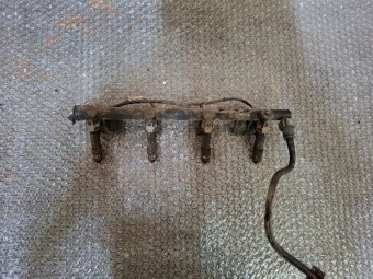 RAMPA INJECTOARE DACIA LOGAN I OEM: 8200494284A.