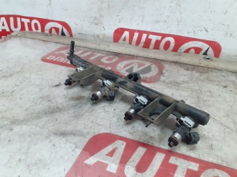 RAMPA INJECTOARE DACIA LOGAN MCV II OEM: 8200367230.