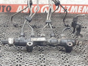 RAMPA INJECTOARE FORD C-MAX OEM: 9648580880.
