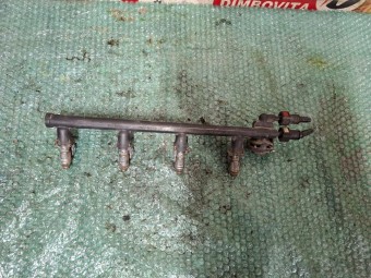 RAMPA INJECTOARE FORD FIESTA V OEM: 2NIU-9D280-CA.
