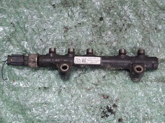 RAMPA INJECTOARE FORD FOCUS III OEM: 9685297580.