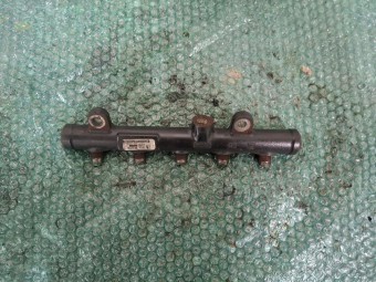 RAMPA INJECTOARE FORD MONDEO IV OEM: 9681649580.