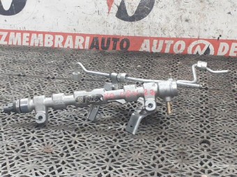 RAMPA INJECTOARE HONDA CR-V OEM: 0445214176.