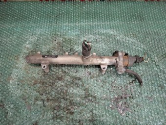RAMPA INJECTOARE HYUNDAI GETZ OEM: 0445213007.