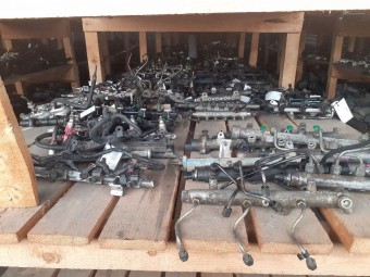 RAMPA INJECTOARE OPEL ASTRA OEM: 90411551.