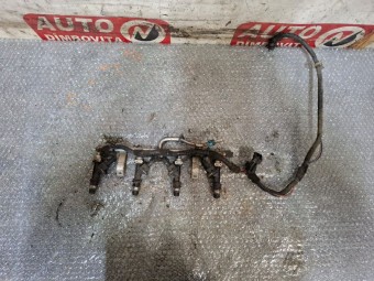 RAMPA INJECTOARE OPEL ZAFIRA B 