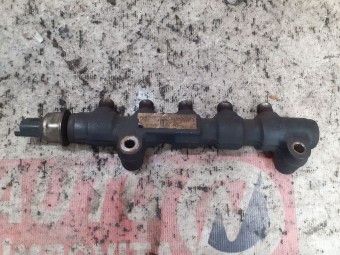 RAMPA INJECTOARE PEUGEOT PARTNER OEM: 9654592680.