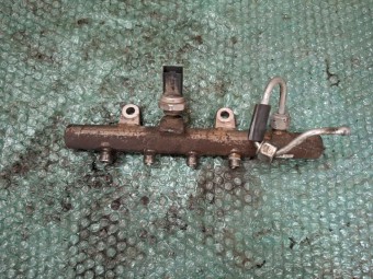 RAMPA INJECTOARE RENAULT LAGUNA III OEM: 8200815617.