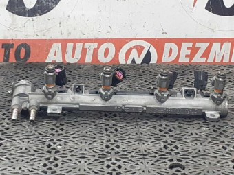 RAMPA INJECTOARE VOLKSWAGEN GOLF IV OEM: 036133319.