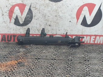 RAMPA INJECTOARE VOLKSWAGEN GOLF IV OEM: 06A133317A.