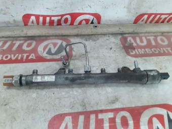 RAMPA INJECTOARE VOLKSWAGEN GOLF VI OEM: 03L130089B.