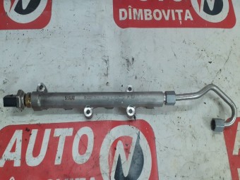 RAMPA INJECTOARE VOLKSWAGEN GOLF VII OEM: 04C133320G.