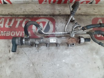 RAMPA INJECTOARE VOLKSWAGEN GOLF VII OEM: 04L089D.